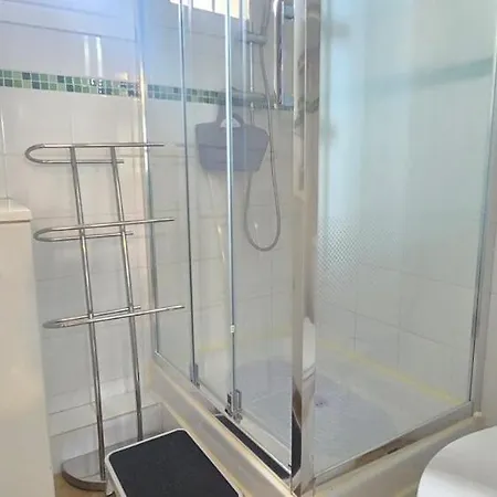 Cozy Air-conditioned House In * Serignan